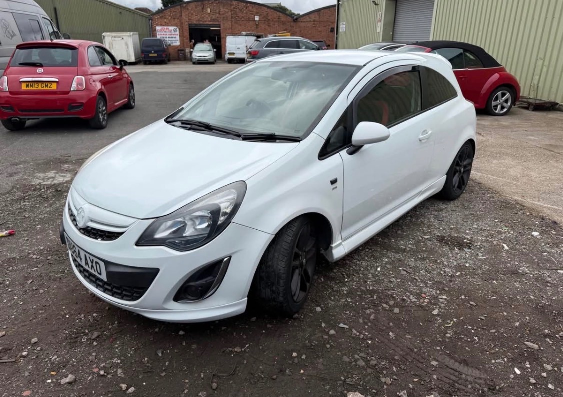 Vauxhall Corsa sri - Image 1